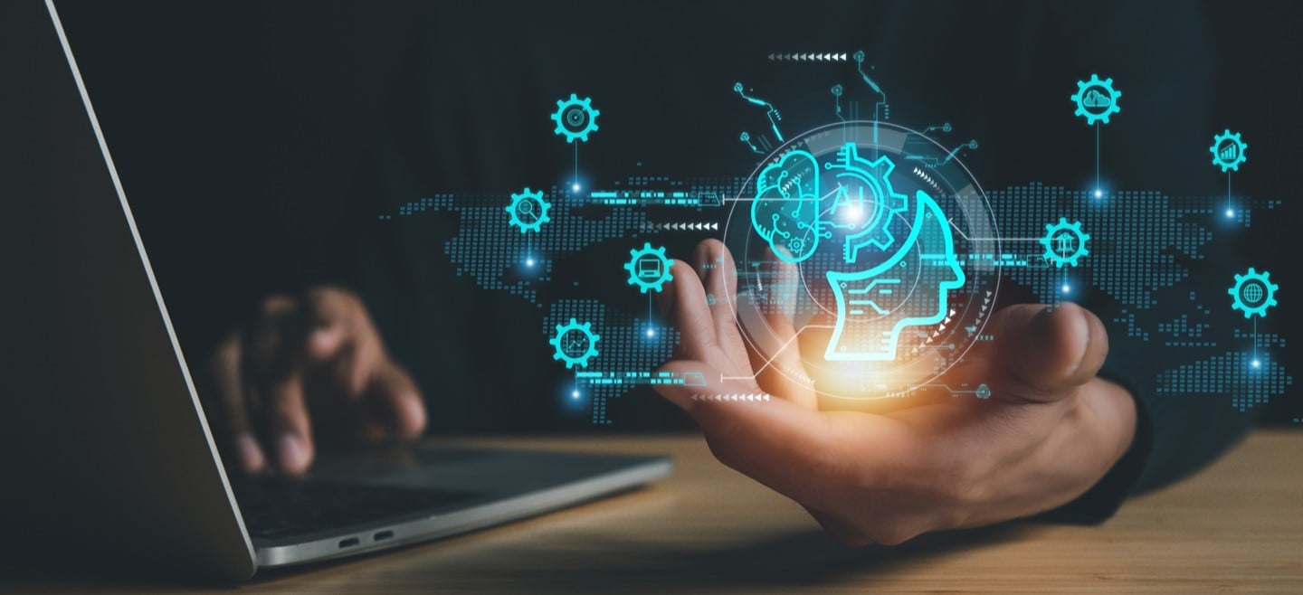 Visual representation of VMware infrastructure virtualisation with a focus on transformation strategy, migration, and cloud integration for business growth.